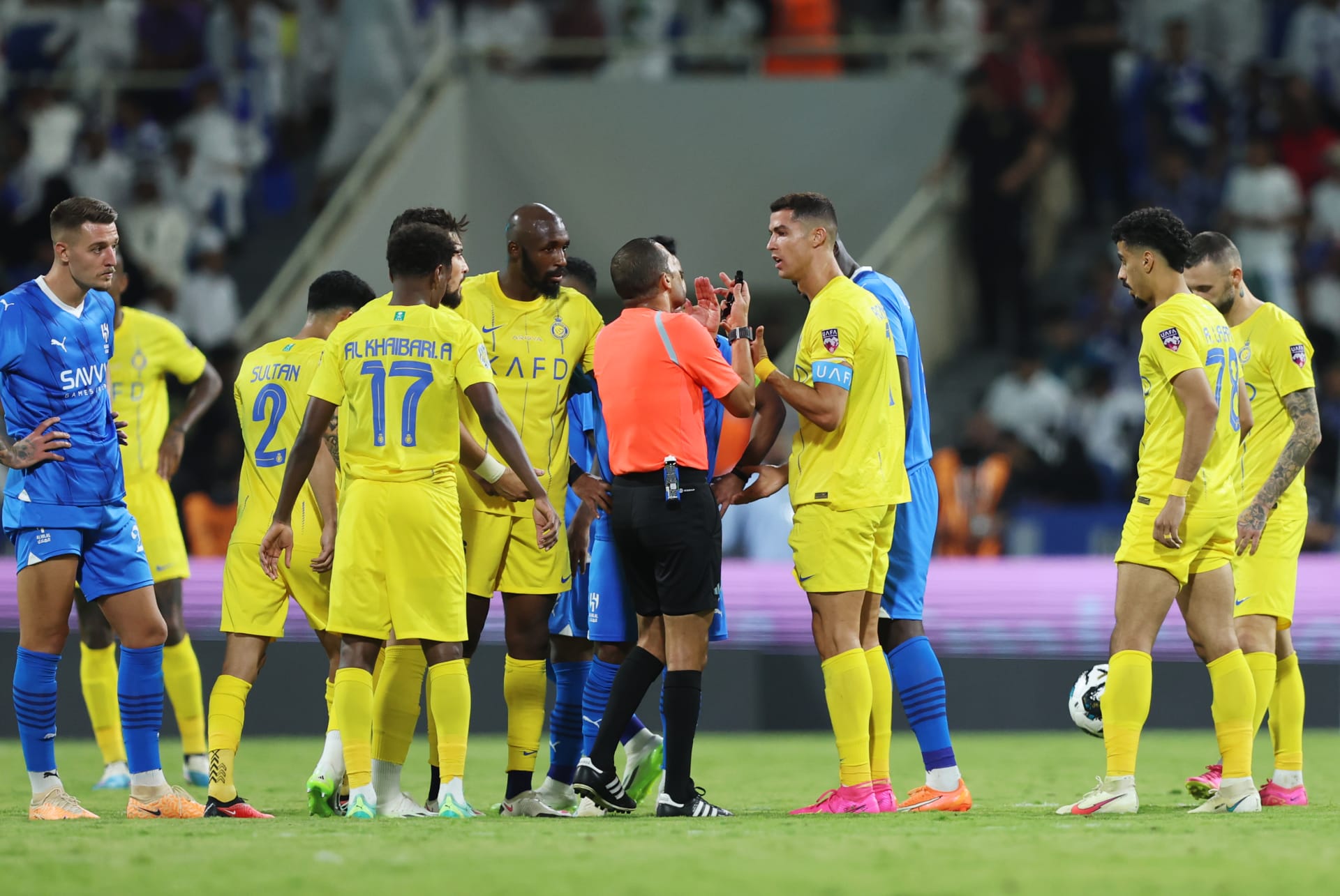 الصراع بين الهلال والنصر